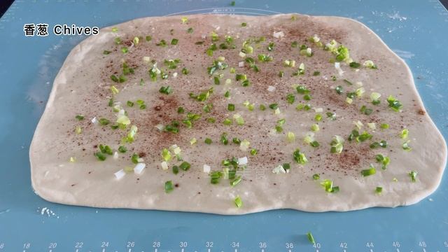 无烤箱无鸡蛋无黄油｜只需把水倒进面团里｜平底锅食谱｜生煎花卷 смотреть онлайн