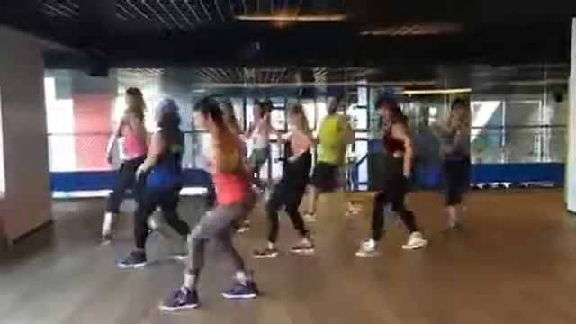 Zumba Dance Workout for weight loss 05 Hot Dance смотреть онлайн