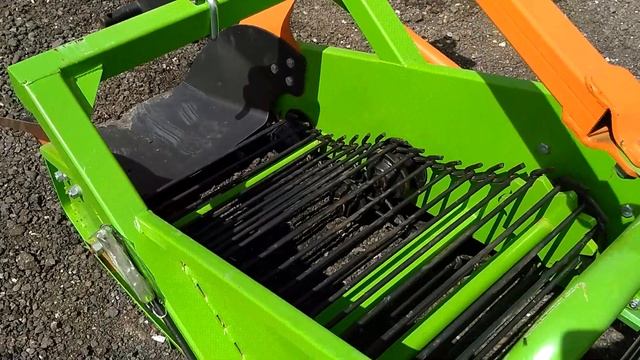 Картофелекопалка DK-1T (транспортерная) на минитрактор смотреть онлайн