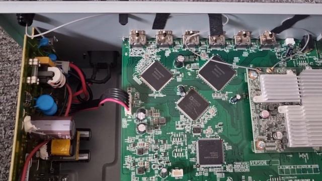 Denon DRA800H Inside look смотреть онлайн