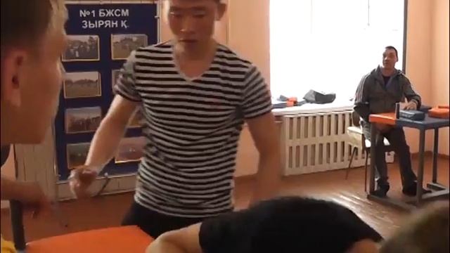 24 часа 31 03 2016 Инвалид стал серебряным призером по амреслингу