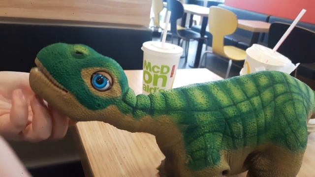 My dinosaur called pleo смотреть онлайн