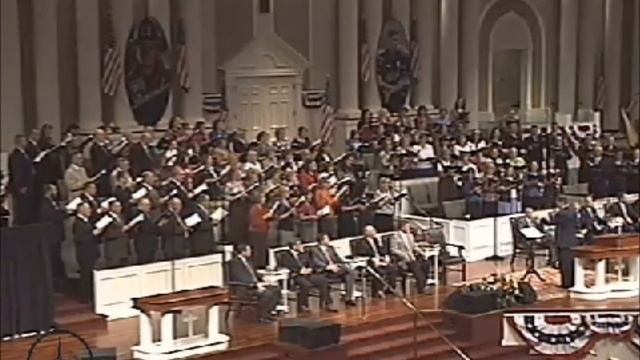 In God We Trust - FBC Choir & Orchestra смотреть онлайн
