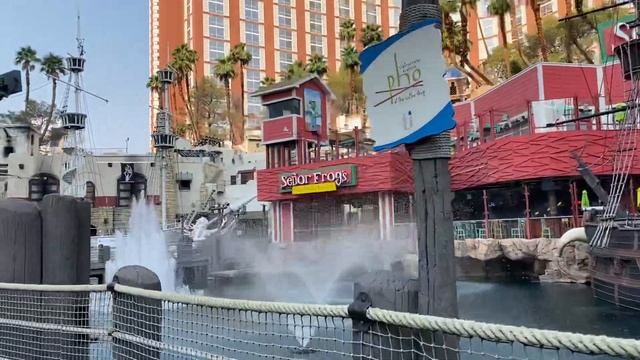 Las Vegas Hotel view смотреть онлайн