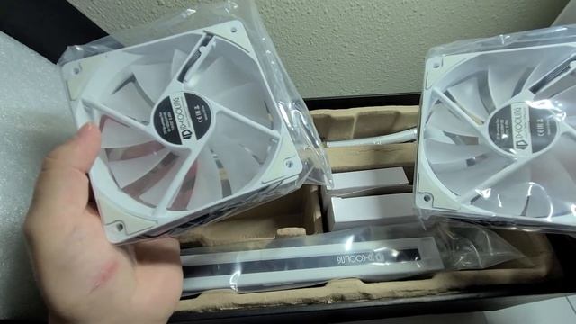 ID-COOLING ZOOMFLOW 240X смотреть онлайн