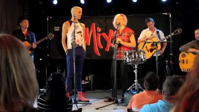 MIX 106's Velvet Rope Concert Series featuring Neon Trees смотреть онлайн
