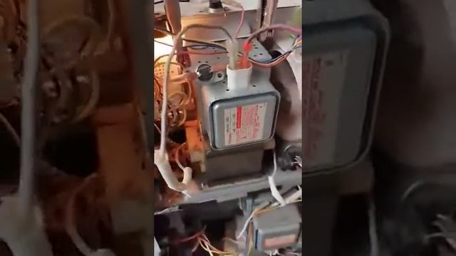 Prueba de funcionamiento Magnetron Toshiba 2M248J (GS) 4b 25 38 смотреть онлайн