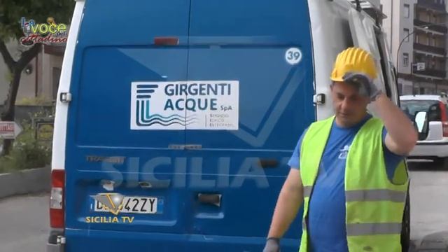www.siciliatv.org - Favara. Perdita d'acqua in c.so Vittorio Veneto, l'intervento di Girgenti Acque смотреть онлайн