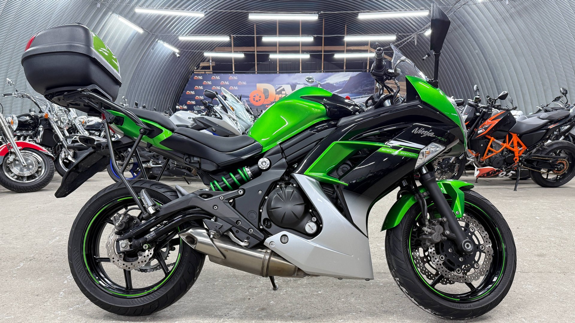 Обзор Kawasaki Ninja 400 |В НАЛИЧИИ| смотреть онлайн