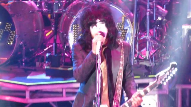 KISS KRUISE IV-TEARS ARE FALLING смотреть онлайн