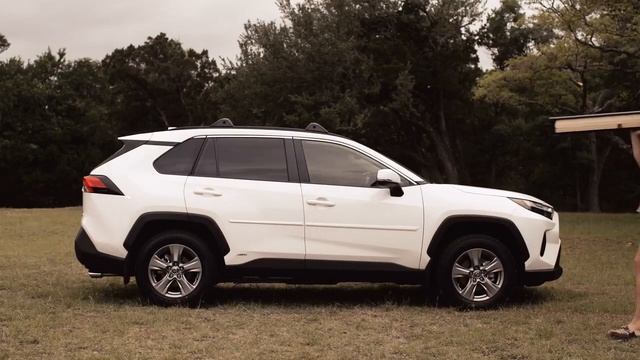 A Kickstarter Project We Love: Crosswing: The Fastest Deploying Car Awning.