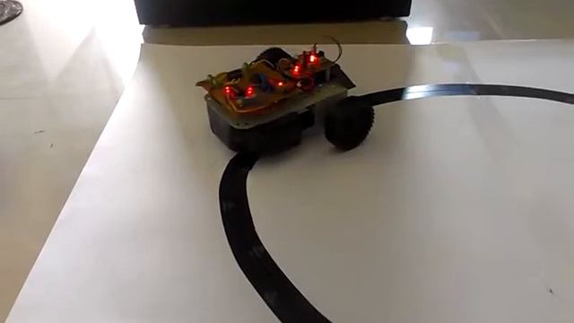 Line Follower Robot Program Base смотреть онлайн