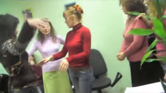 Люблю маму. Перестановки. Процесс. Часть 2 смотреть онлайн