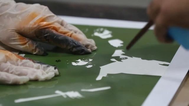 “Glow in the dark- virat kohli, a tribute”. Spray paint art by Flaunt Ur Kuler смотреть онлайн