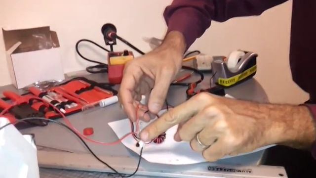 Joule thief assisted solar powered miniature shed for Envisaj Mercy смотреть онлайн