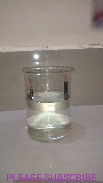 Vanishing pencil trick. refraction in water experiment. refraction of light pencil in water. #short смотреть онлайн
