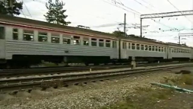 Электропоезд ЭТ2М Электричка 2000-Х смотреть онлайн