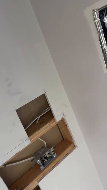 Вытяжка в ванной Vent installation #diy #foryou #youtubeshorts смотреть онлайн