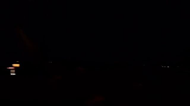 LANDING IN BERLIN (BER/EDDB) AT NIGHT смотреть онлайн