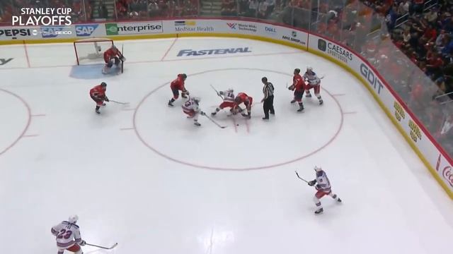 Гол Артемия Панарина в игре с Вашингтон Кэпиталз смотреть онлайн