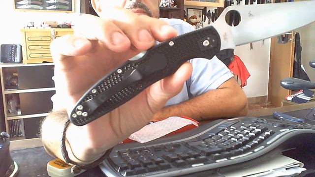 Coltello Spyderco Police Lightweight Knife смотреть онлайн