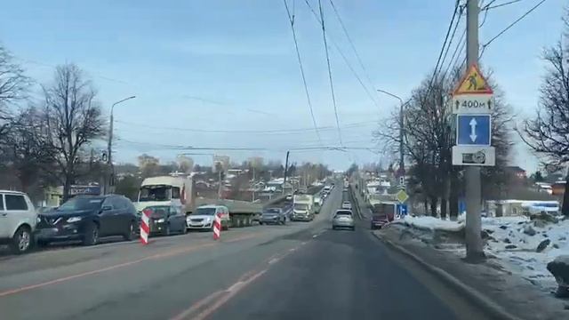 На Московском путепроводе в Туле в связи с ремонтом стали образовываться пробки смотреть онлайн