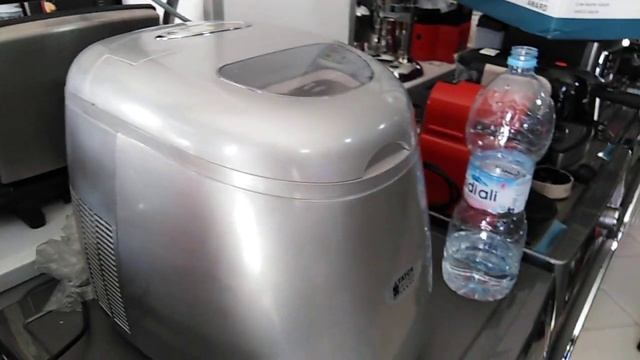 آلة صنع الثلج❄️، آلة صنع شرئح الثلح☃️☃️، مع شرح طريقة الاستخدام والمميزات смотреть онлайн