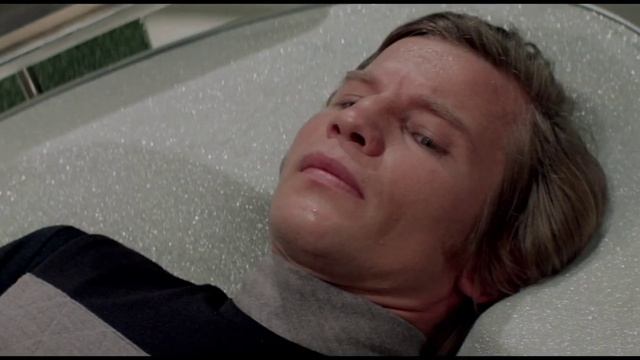 Doc Attacks Logan with the Aesculaptor Mark III Laser | Logan's Run (1976) HD Clip 18 смотреть онлайн