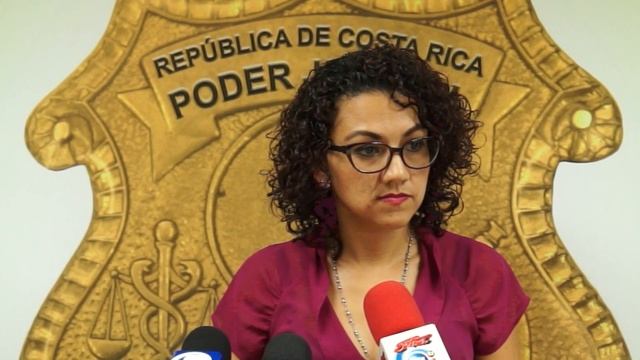 Lic. Karla Chinchilla, Sección Fraudes смотреть онлайн