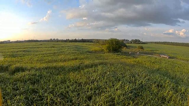 Первый полёт на гоночном квадрике. FPV. смотреть онлайн