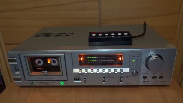Akai CS-F 33R, working, with additional LED's смотреть онлайн