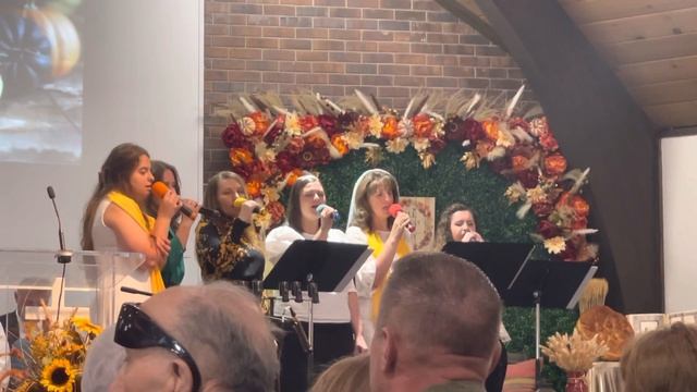 Пение сестёр. 9/26/21 смотреть онлайн