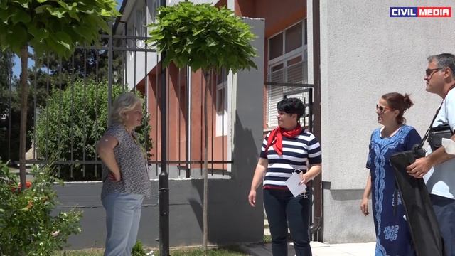 Ѕидот помеѓу училиштата „Ибрахим Темо“ и „Нико Нестор“ во Струга не e поставен поради етнички немир смотреть онлайн