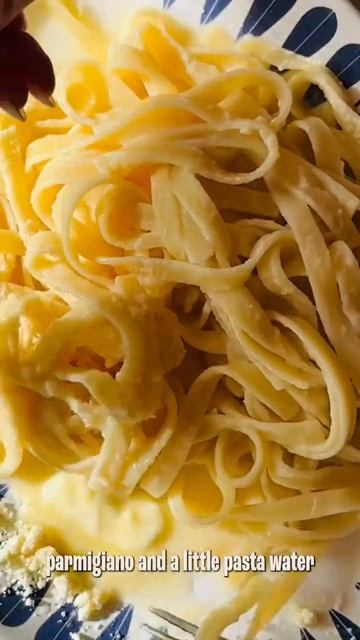 Fettuccine al Burro, the Original Fettuccine Alfredo | Italian Pasta Dish | Giada De Laurentiis смотреть онлайн