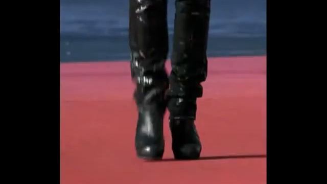 Adam Lambert goes смотреть онлайн