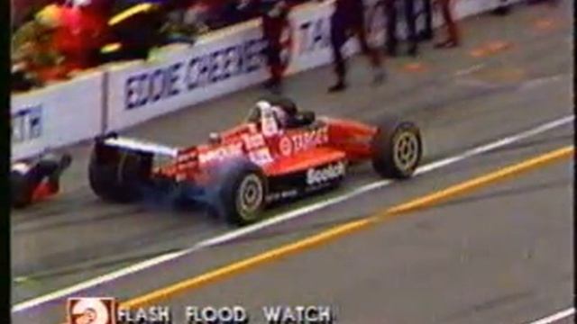 92 Indy 500 - Arie Luyendyk pit incident смотреть онлайн