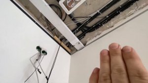 Кухня и натяжной потолок, как стыковать?Обзор потолков в квартире с багетами.