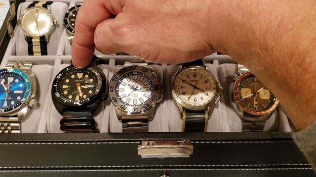 Casio World Time. Is it worth it? Surprise Sale! смотреть онлайн