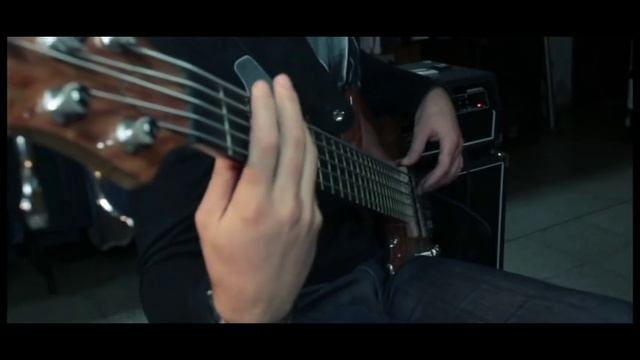 NIKIMAN - Locked Out Of Heaven (Bruno Mars)