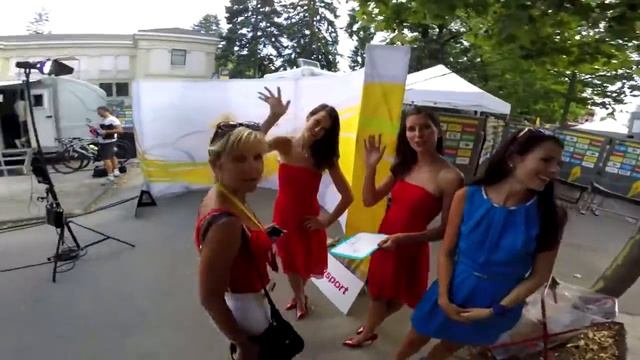 Back stage by the Podium Girls in last year Tour - Tour de France 2015 смотреть онлайн