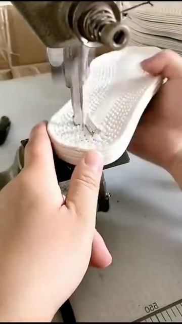 Shoes oddly Satisfying #oddlysatisfying #viral #shorts смотреть онлайн