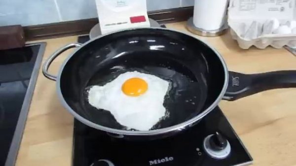 Silit Silargan Fry Pan - the perfect fried egg