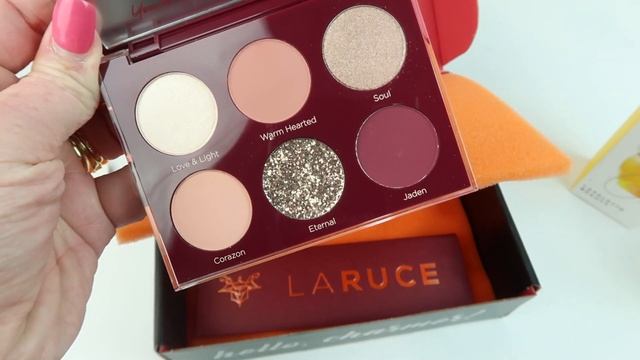 Boxycharm Base Box December 2022 Unboxing/Review + Coupon смотреть онлайн