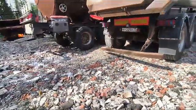№Г387 (01863) Полуприцеп самосвальный Grunwald - 2018, г. Москва смотреть онлайн