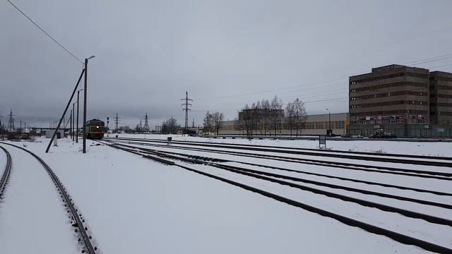 2ТЭ116-306. Приветливая бригада. Эстония, станция Нарва смотреть онлайн