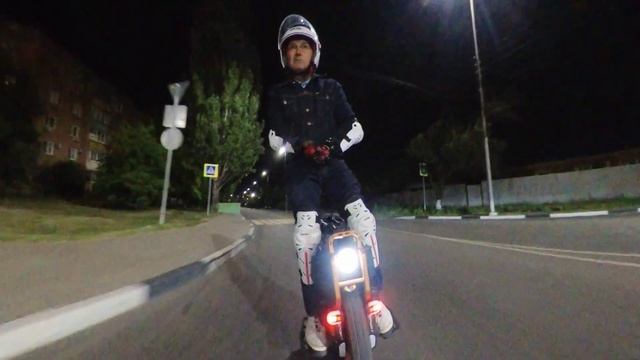 Ночное катание на челленджере .Inmotion V13. смотреть онлайн