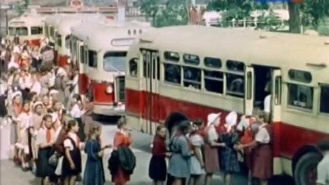 PET SHOP BOYS This Must Be The Place I Waited Years To Leave (extended) (1990) смотреть онлайн