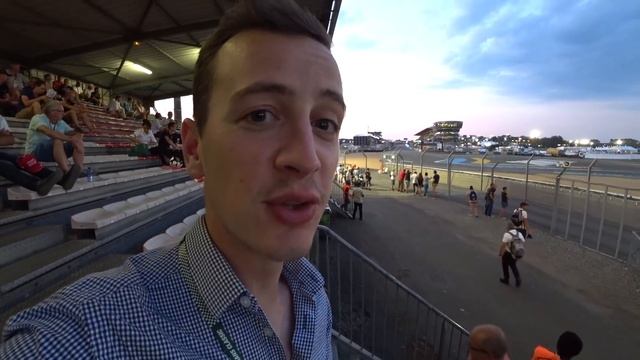 DES SUPERCARS DE TOUS LES ÂGES! MEGA CARSPOTTING AU MANS CLASSIC 2018 смотреть онлайн