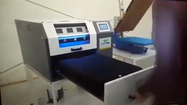 Праймер машина PRETREATmaker IV 42х60 и термопресс автомат BLUEPRESSLine DTG 4