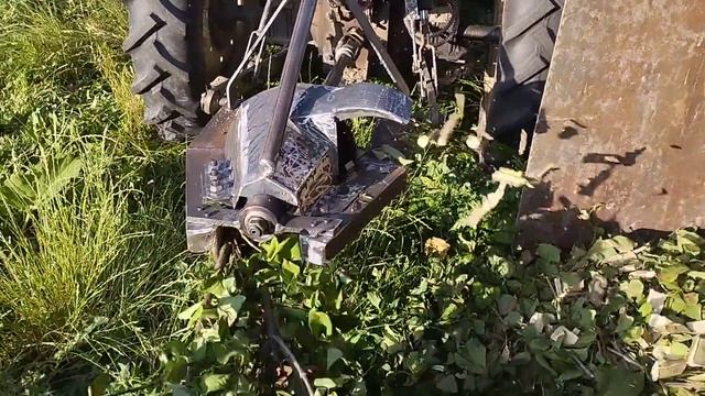 щепоріз шнековий кришу бузок.